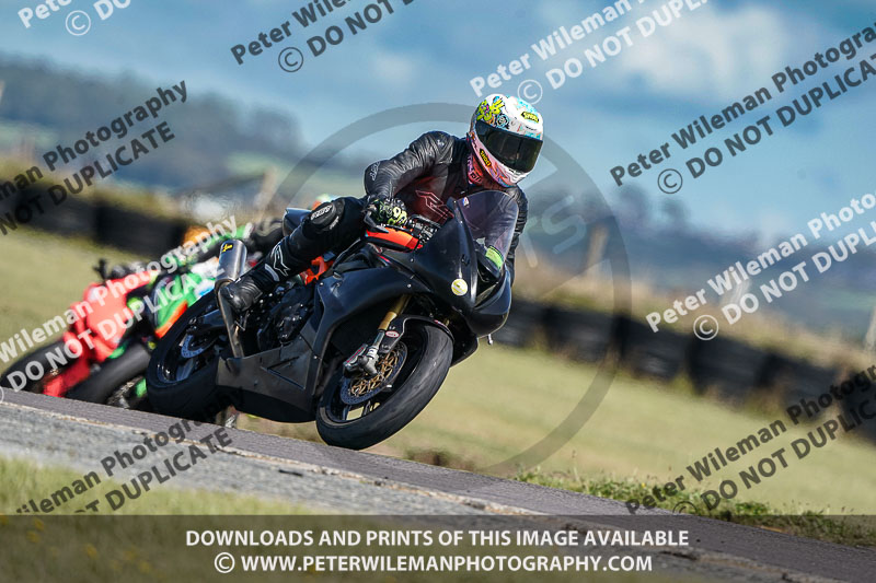 anglesey no limits trackday;anglesey photographs;anglesey trackday photographs;enduro digital images;event digital images;eventdigitalimages;no limits trackdays;peter wileman photography;racing digital images;trac mon;trackday digital images;trackday photos;ty croes